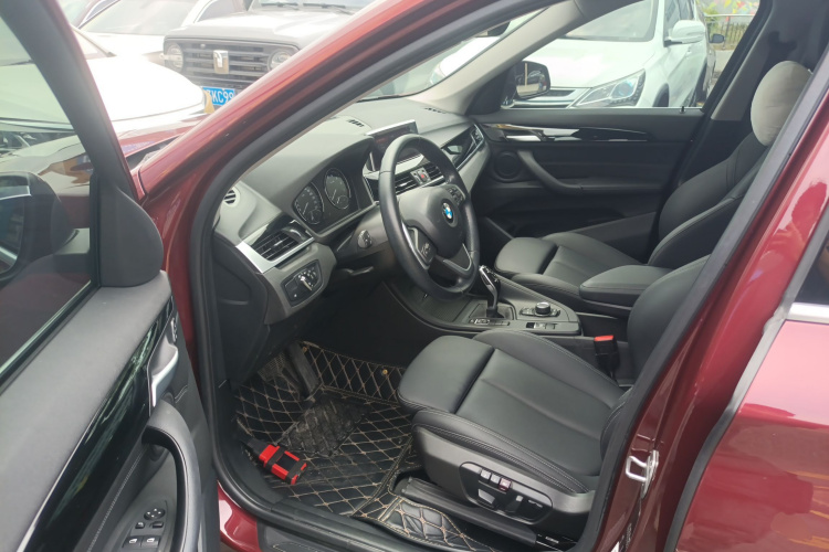 BMW X1 2020 imagen de coche #16