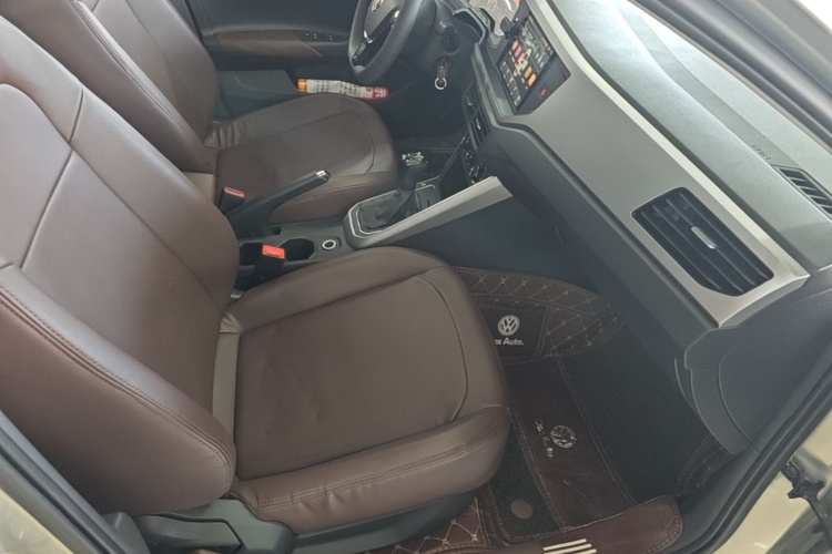 Volkswagen Polo 2020 car image #24