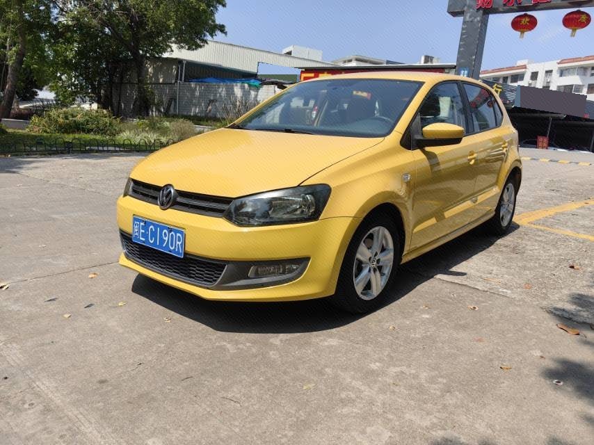 Volkswagen Polo 2011 Volkswagen Polo 2011 car image