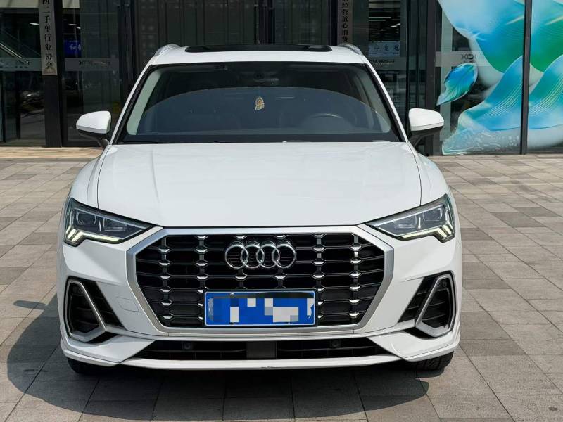 Audi Q3 2021 #2 Audi Q3 2021 صورة سيارة #2