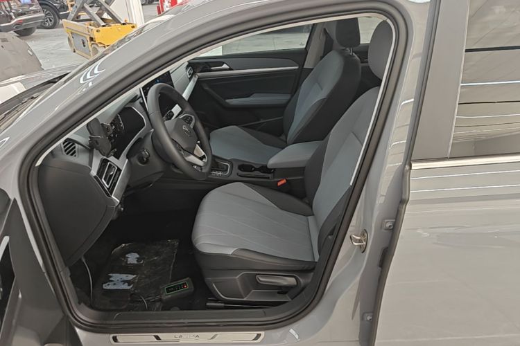 Volkswagen Lavida 2024 car image #15