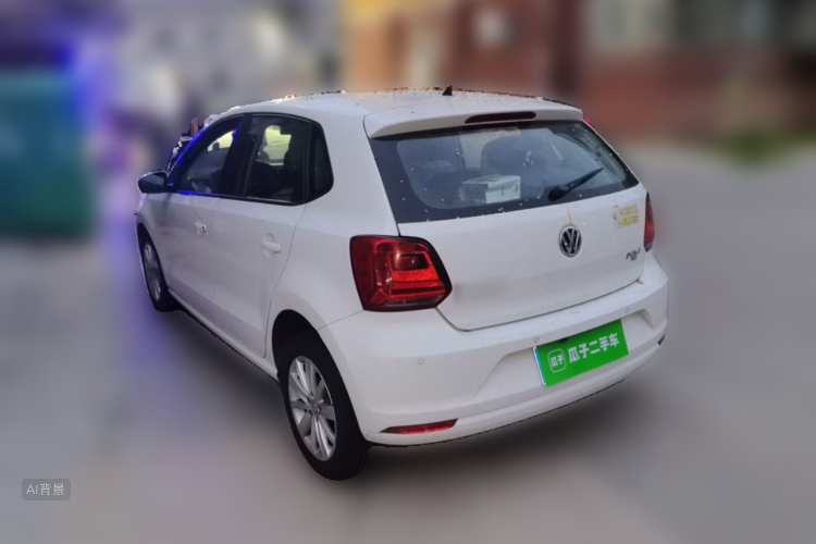 Volkswagen Polo 2015 car image #5