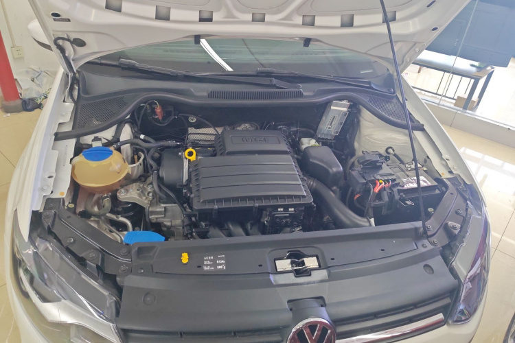 Volkswagen Polo 2018 car image #20