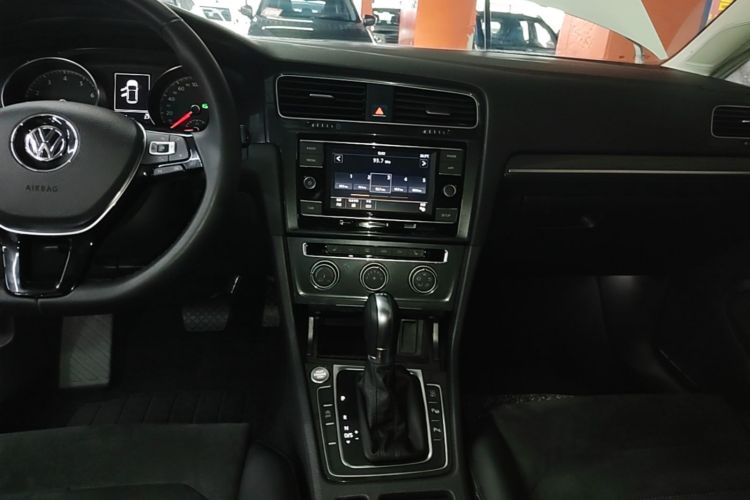 Volkswagen Golf 2018 #13 Volkswagen Golf 2018 car image #13