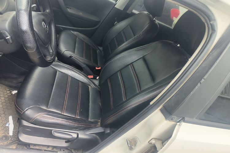 Volkswagen Polo 2017 #15 Volkswagen Polo 2017 car image #15