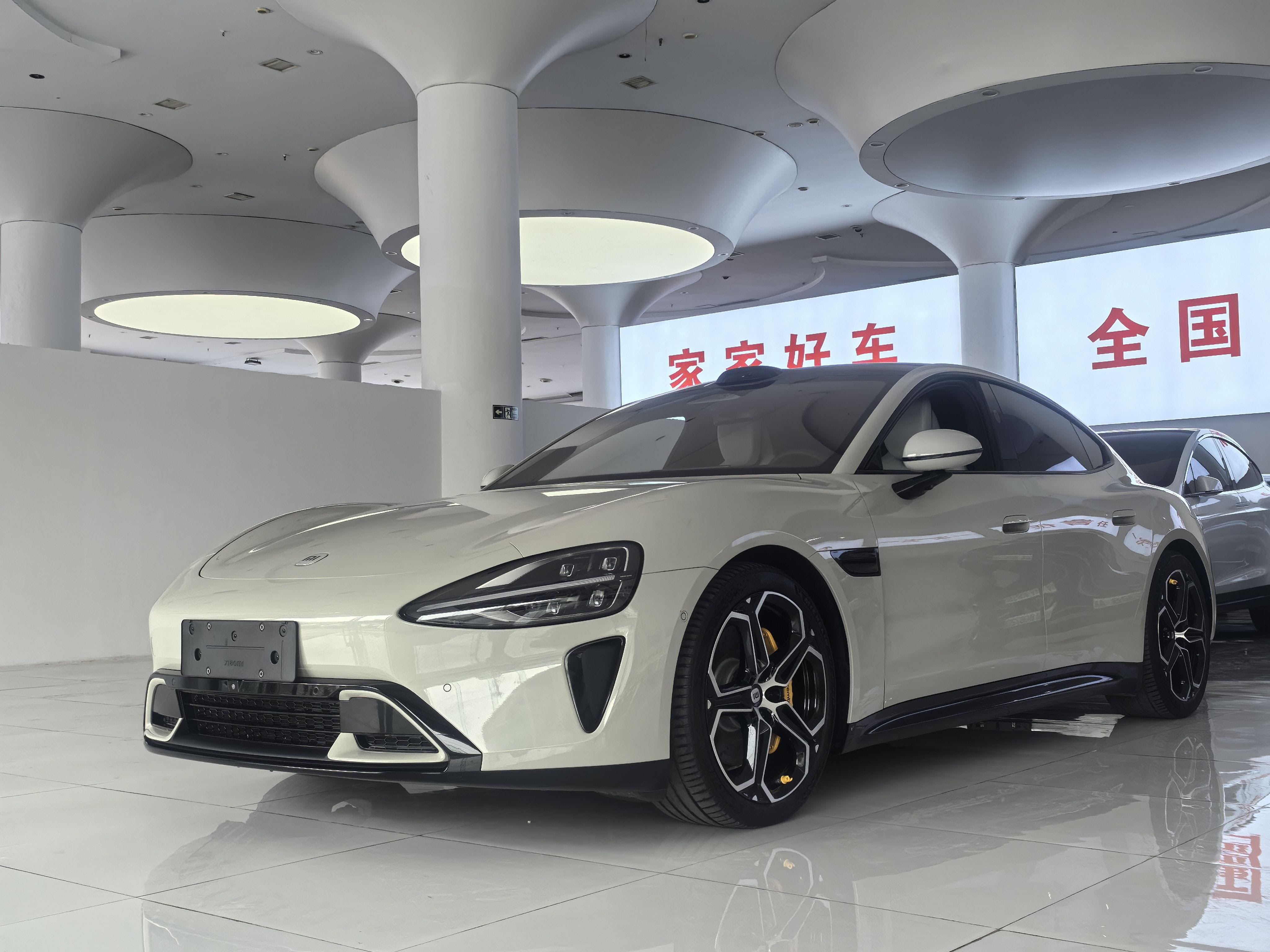 MI SU7 2024 car image 