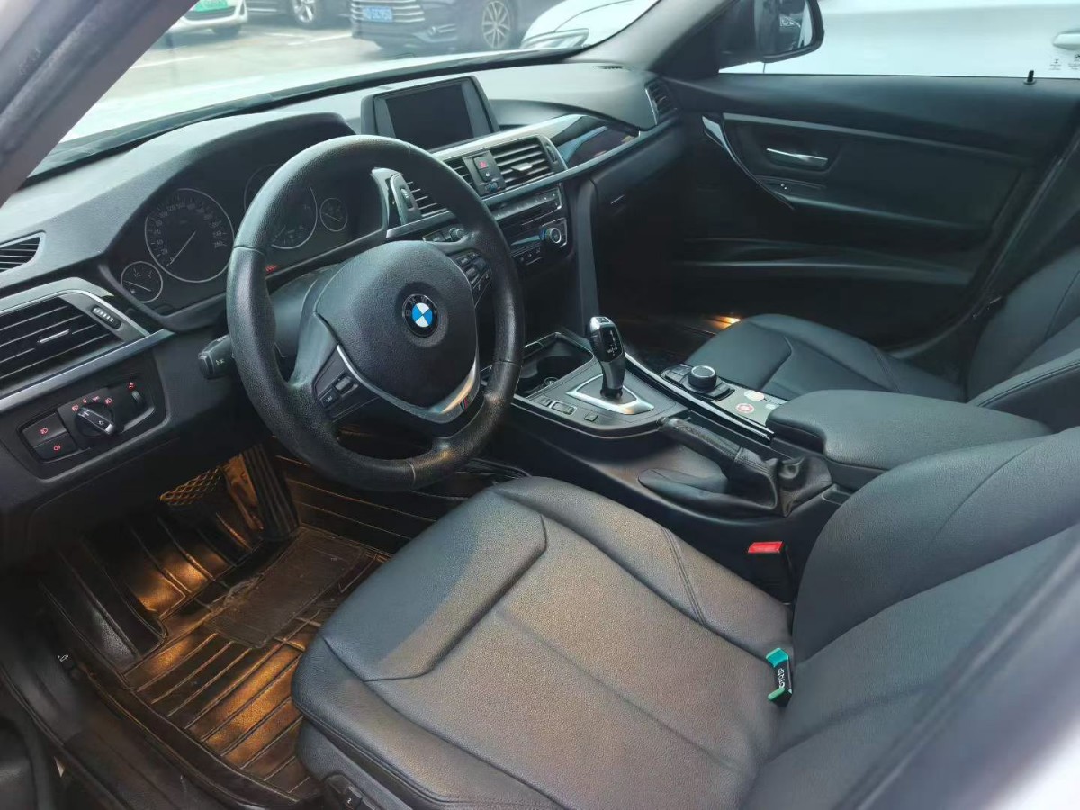 BMW 3 Series 2016 car image #3