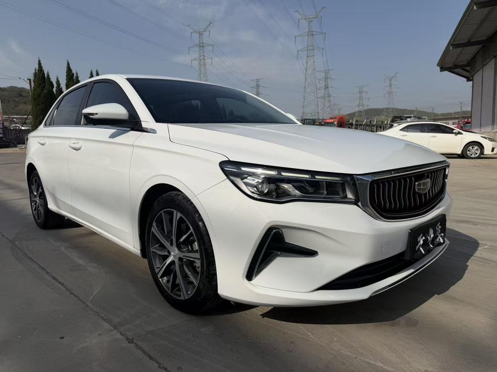 GEELY Emgrand 2022 car image #3
