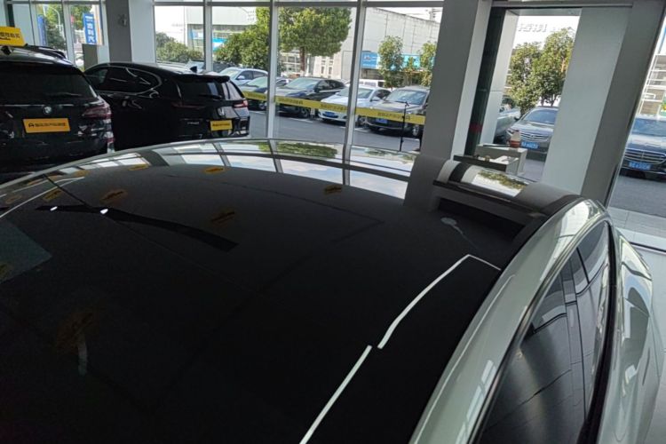 Tesla Model Y 2024 #25 Tesla Model Y 2024 car image #25