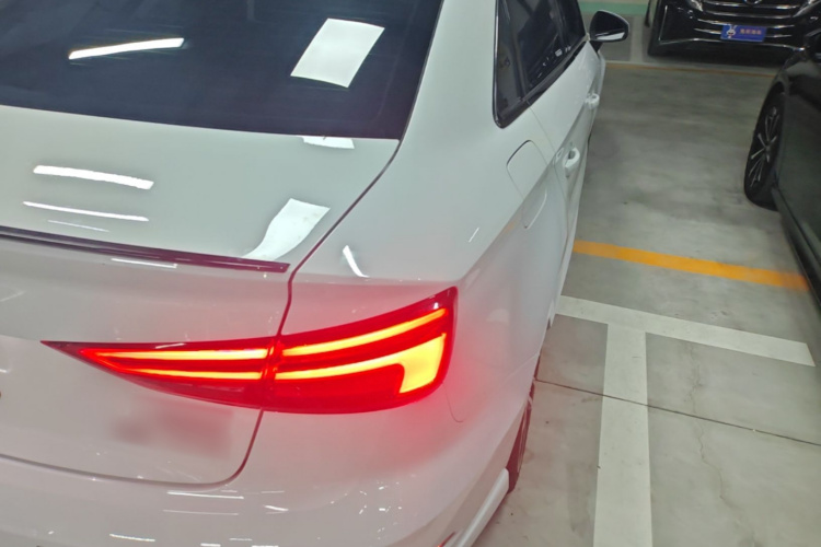 Audi A3 2018 car image #8