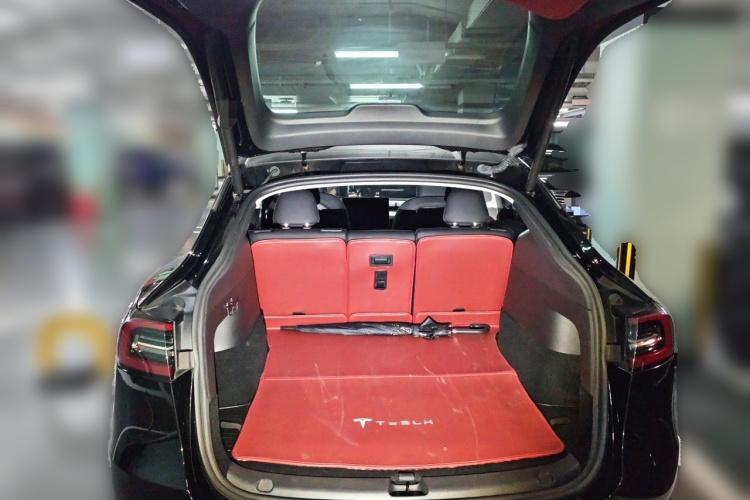 Tesla Model Y 2023 #17 Tesla Model Y 2023 car image #17