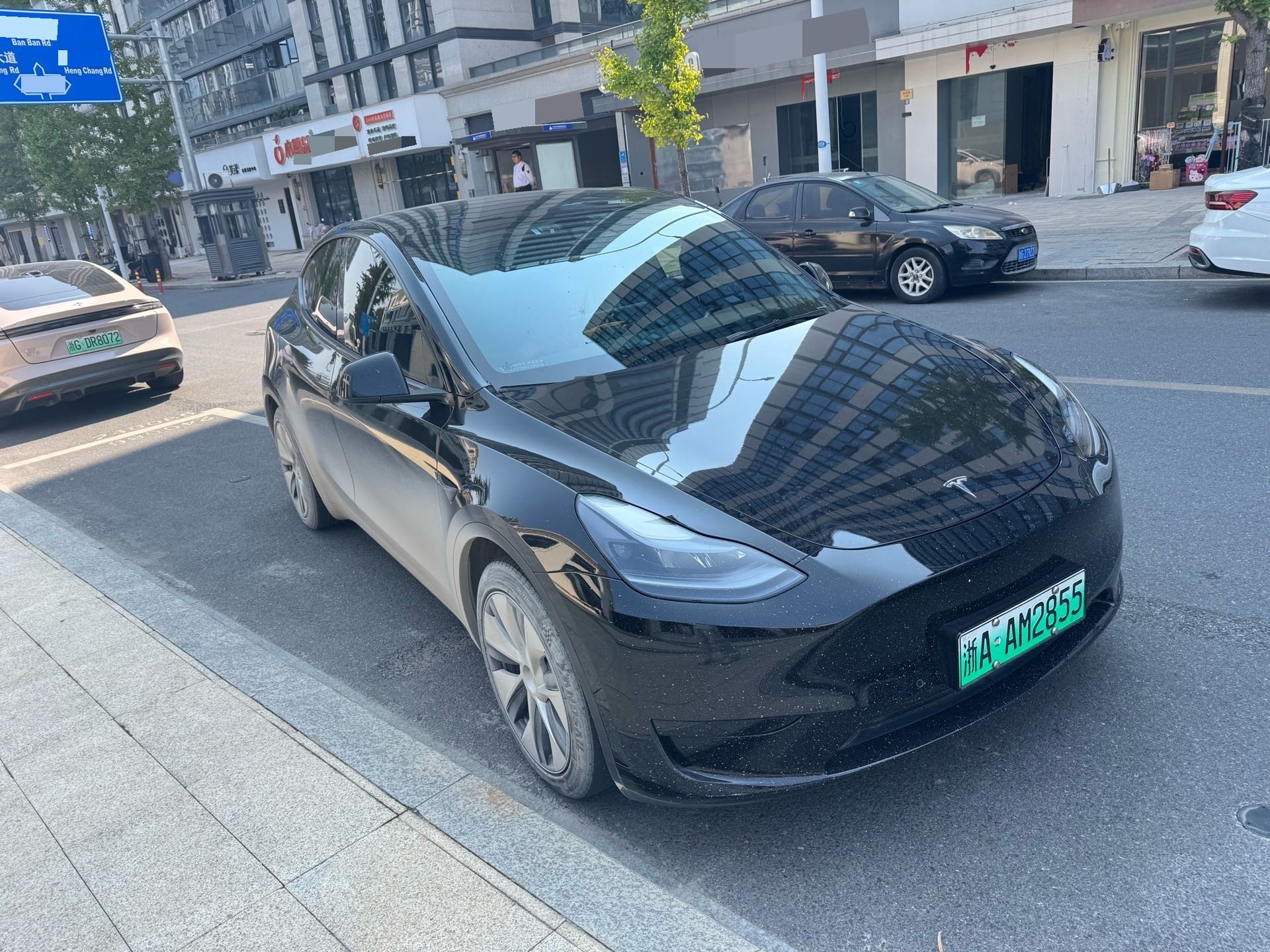 Tesla Model Y 2022 #7 Tesla Model Y 2022 صورة سيارة #7