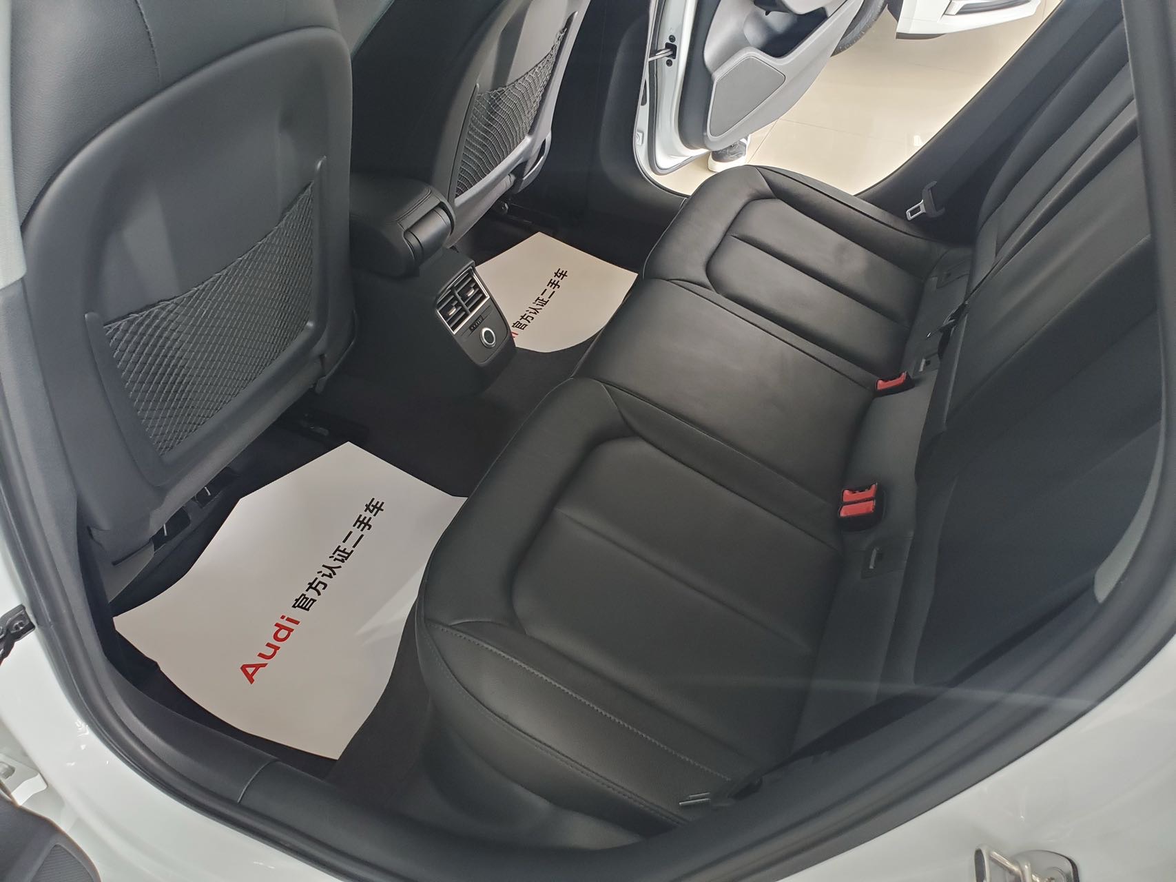 Audi A3 2018 car image #9