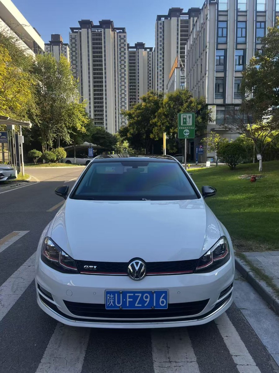 Volkswagen Golf 2017 صورة سيارة 
