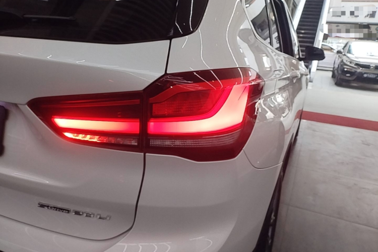 BMW X1 2021 car image #8