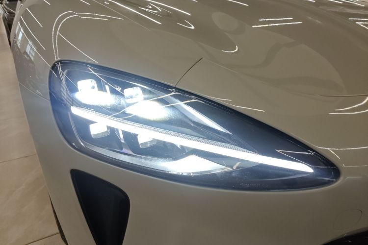 MI SU7 2025 image de voiture #8