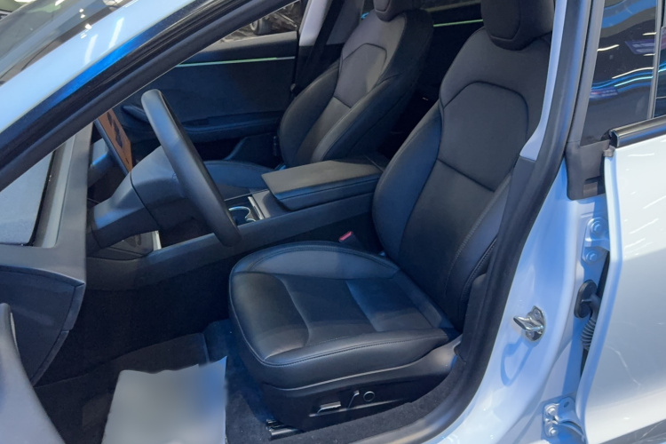 Tesla Model 3 2024 #15 Tesla Model 3 2024 car image #15