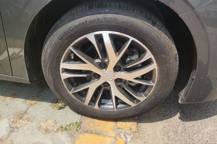 GEELY Emgrand 2025 car image #9