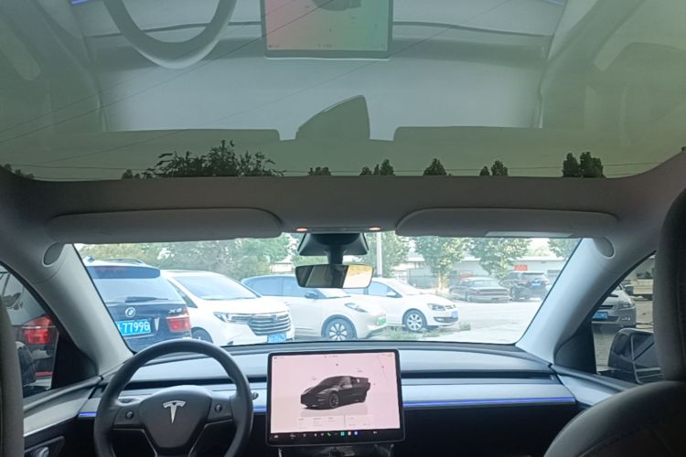 Tesla Model Y 2023 #18 Tesla Model Y 2023 car image #18