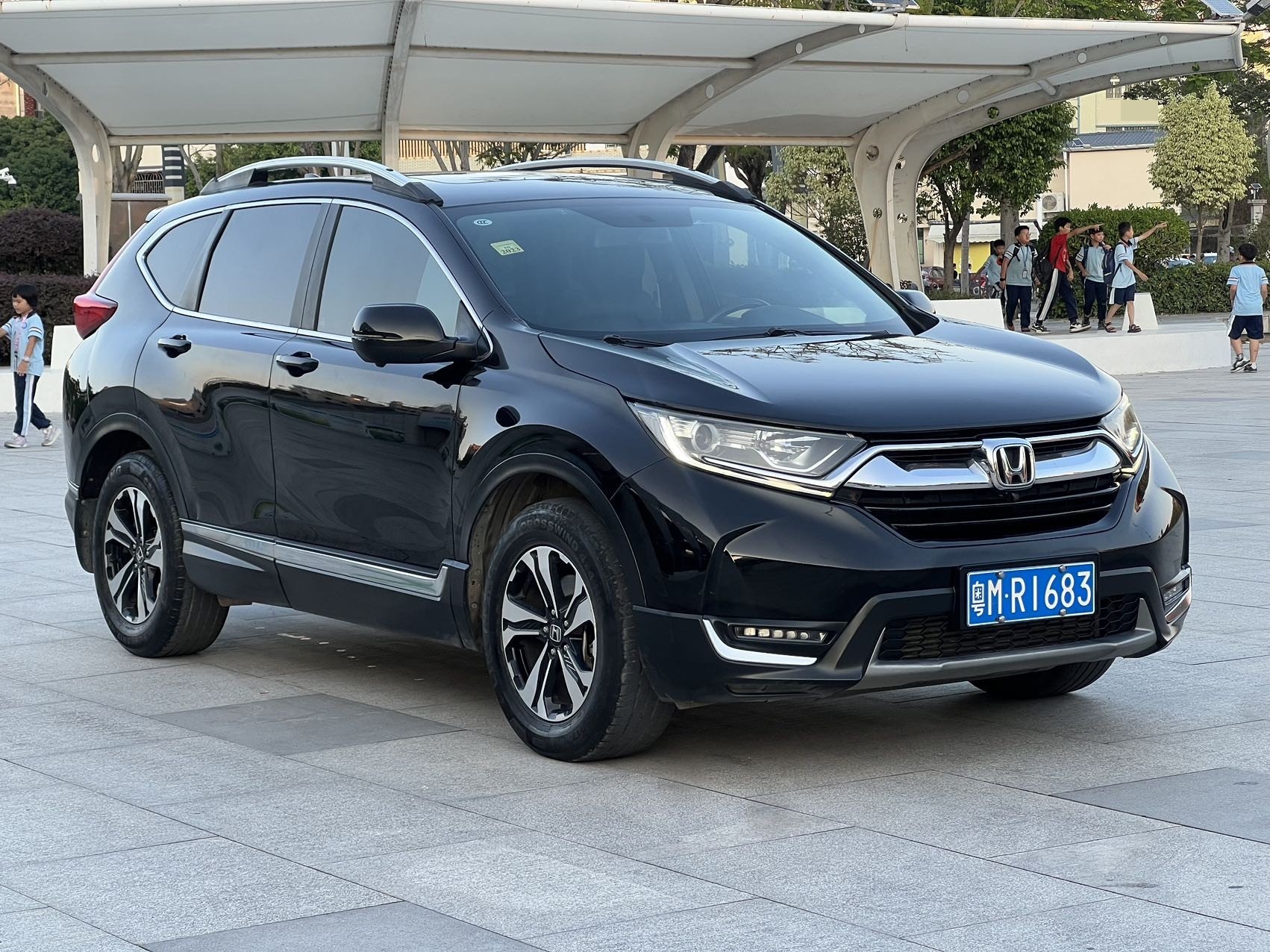 Honda CR-V 2019 car image #3