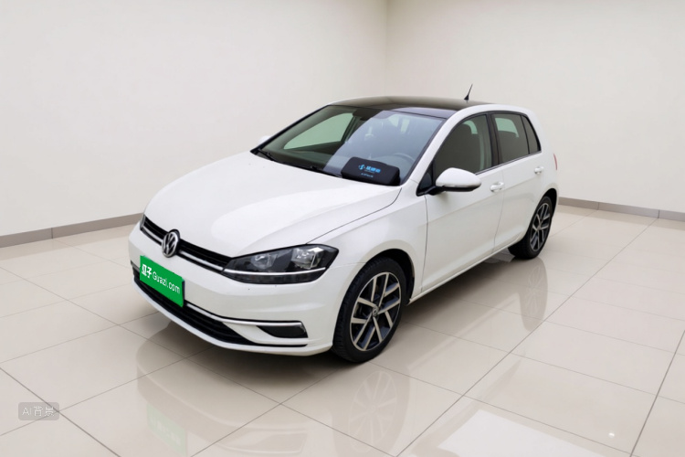 Volkswagen Golf 2018 car image #2