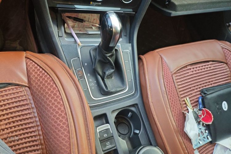 Volkswagen Golf 2019 #16 Volkswagen Golf 2019 car image #16
