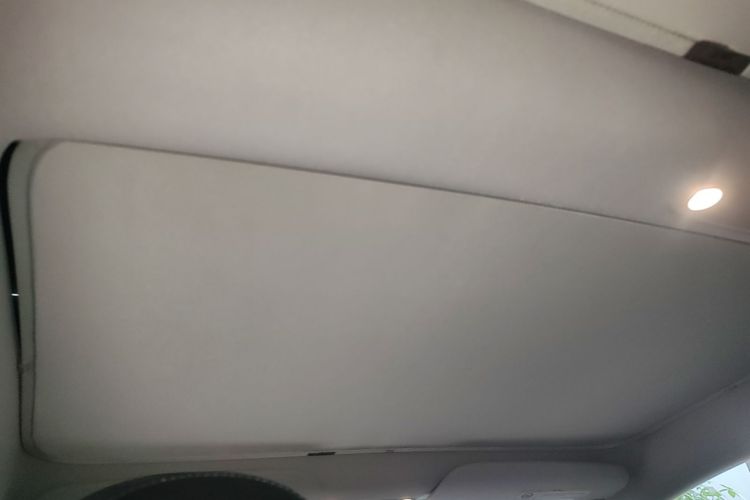 Tesla Model 3 2021 immagine di auto #18