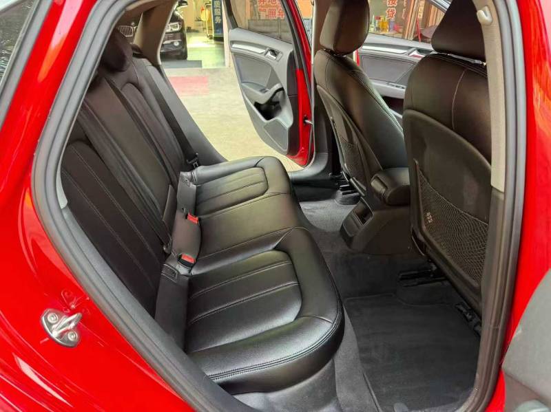 Audi A3 2019 car image #6