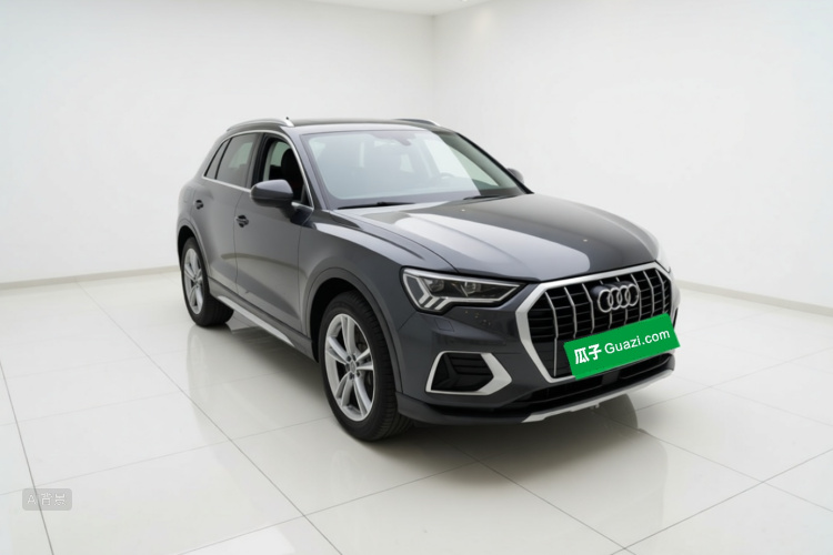 Audi Q3 2020 car image #4