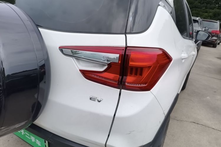 BYD Yuan New Energy 2020 #8 BYD Yuan New Energy 2020 car image #8