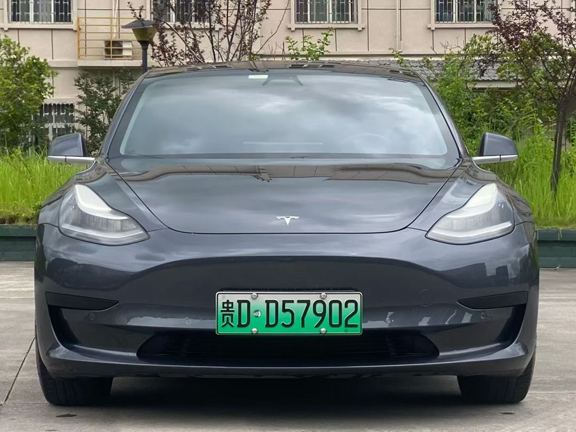 Tesla Model 3 2020 car image 