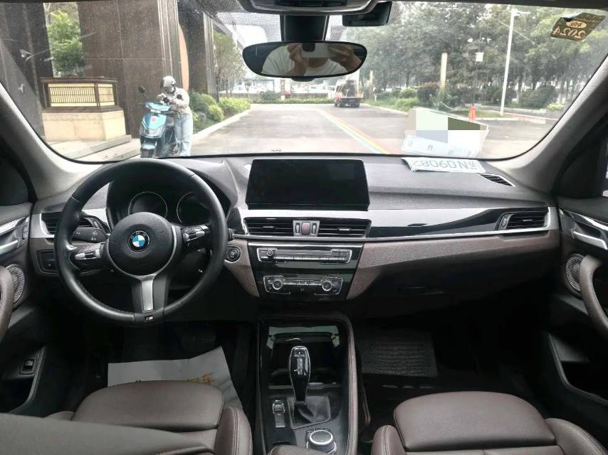 BMW X1 2022 car image #6