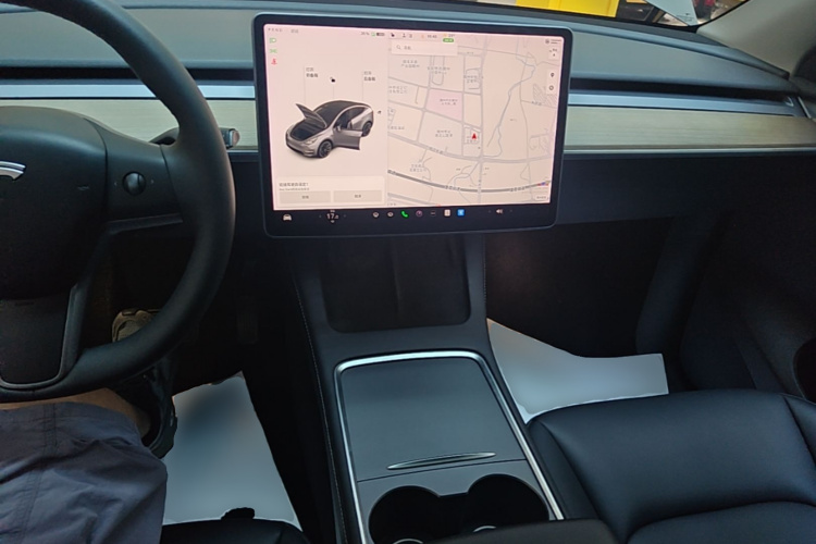 Tesla Model Y 2021 #11 Tesla Model Y 2021 car image #11