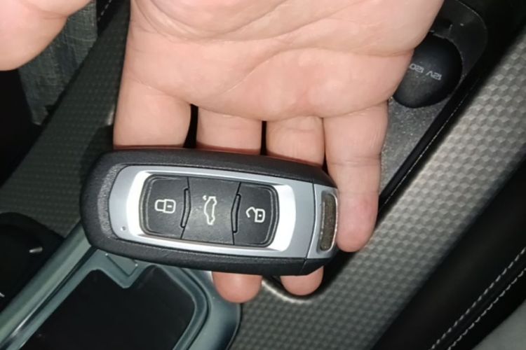 GEELY Emgrand GS 2016 car image #9