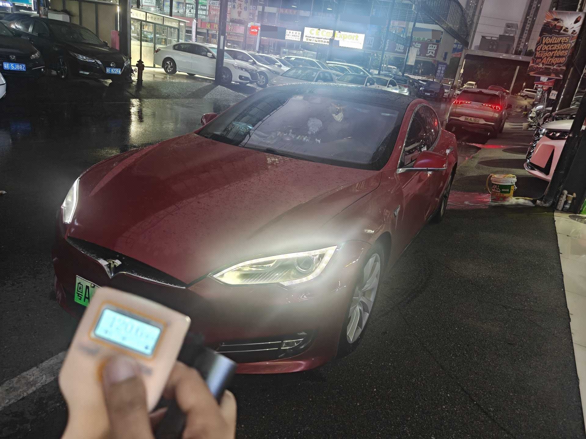 Tesla Model S 2016 Tesla Model S 2016 immagine di auto