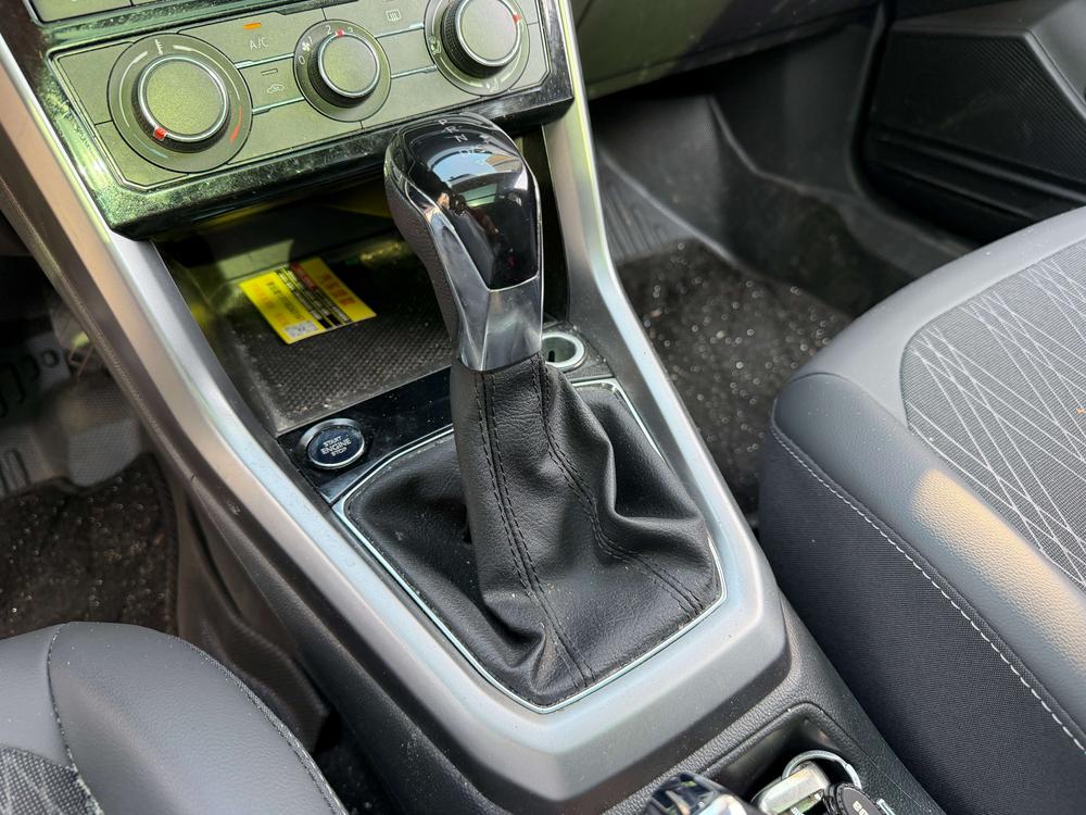 Volkswagen T-Cross 2022 car image #9