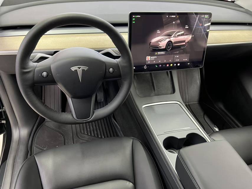 Tesla Model Y 2022 #9 Tesla Model Y 2022 car image #9