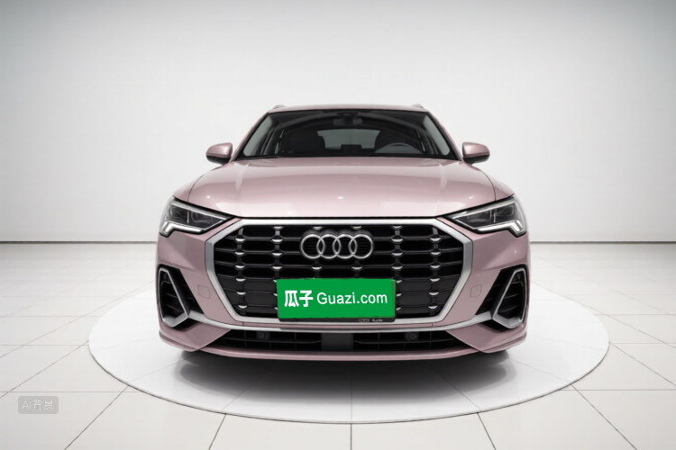 Audi Q3 2020 car image #3