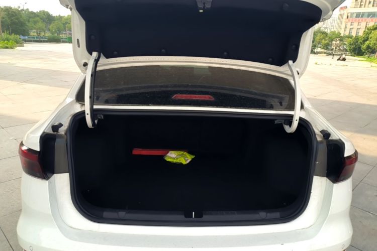 GEELY Emgrand 2024 car image #19