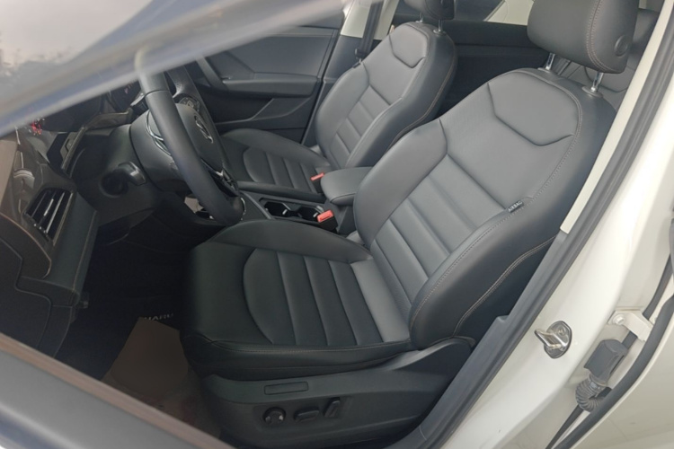 Volkswagen Tharu 2021 car image #19