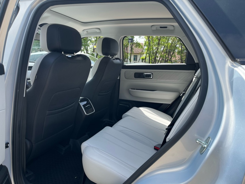 Chery Exploration 06 C-DM 2024 car image #5