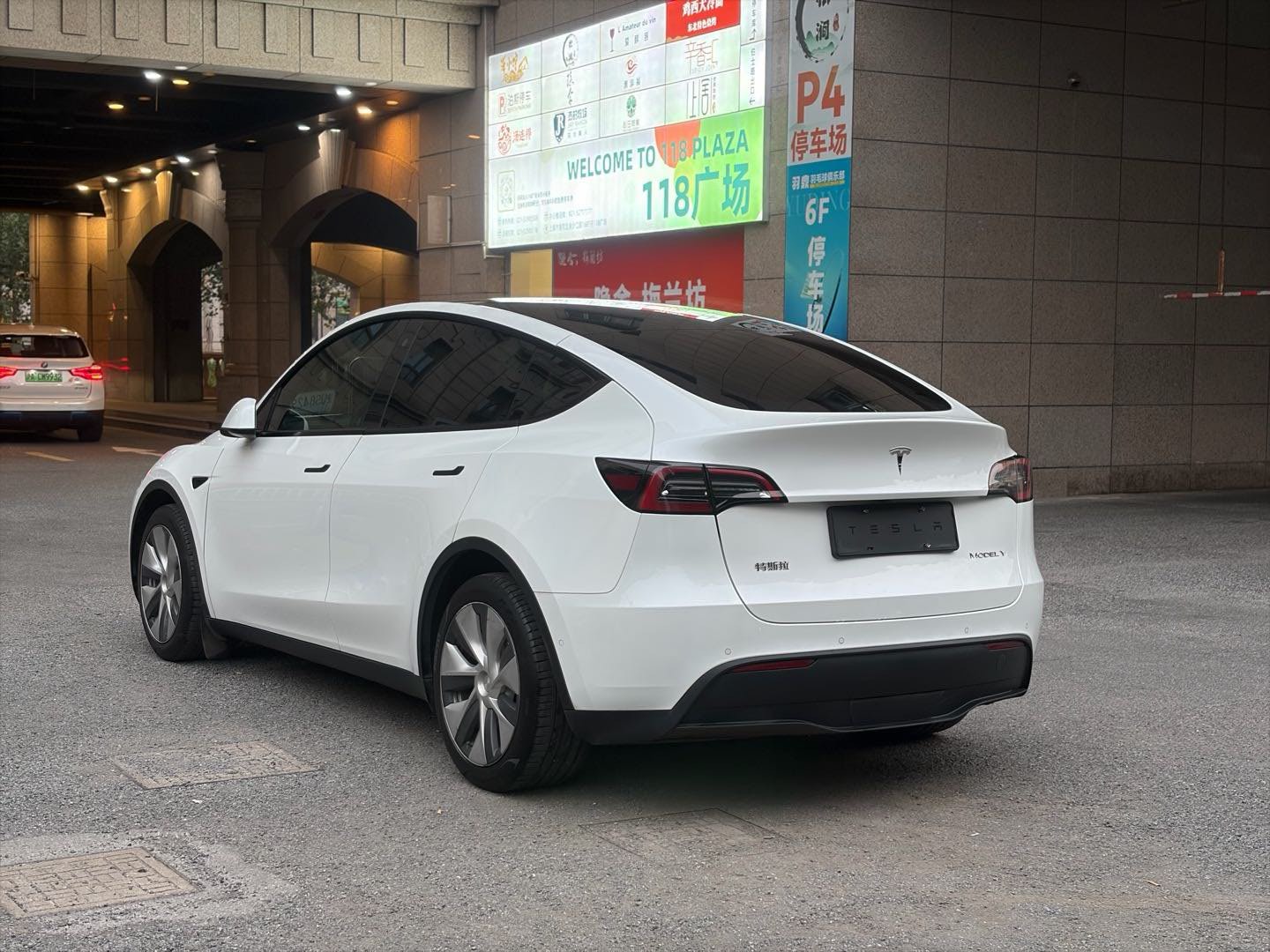 Tesla Model Y 2022 imagem de carro #8