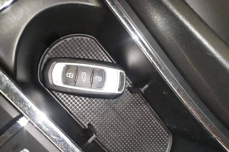 GEELY Emgrand 2017 #10 GEELY Emgrand 2017 car image #10