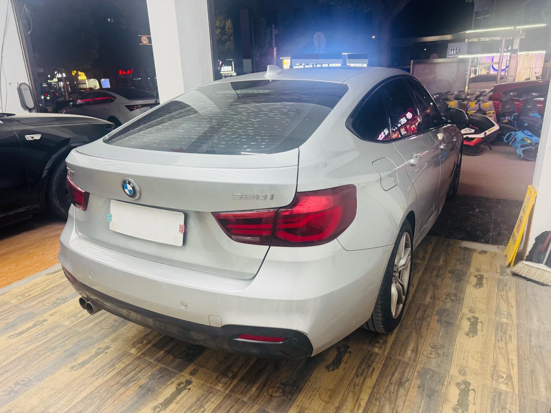 BMW 3 Series GT 2019 #9 BMW 3 Series GT 2019 car image #9