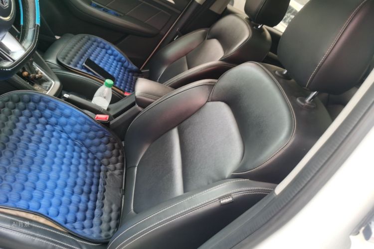 MG ZS 2018 car image #17