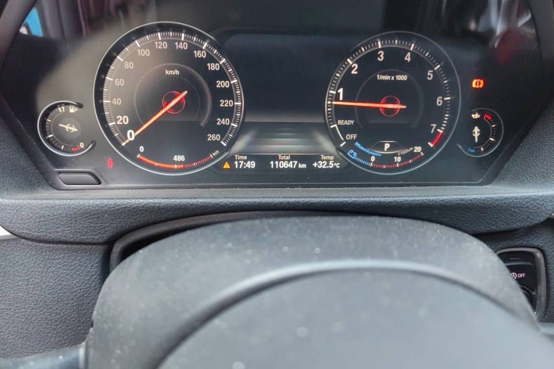 BMW 3 Series 2018 car image #27