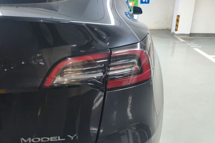 Tesla Model Y 2024 #8 Tesla Model Y 2024 immagine di auto #8