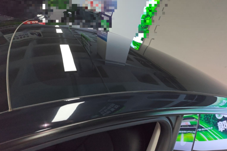 Tesla Model Y 2023 car image #25