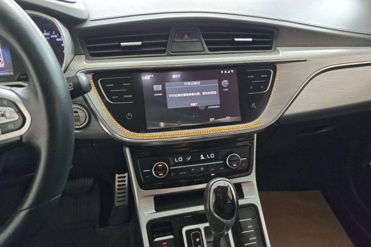 GEELY Emgrand GS 2019 #13 GEELY Emgrand GS 2019 car image #13