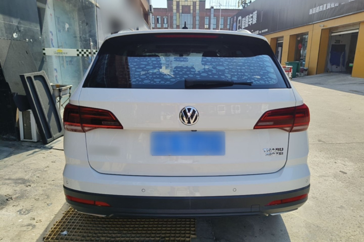 Volkswagen Tharu 2019 car image #6
